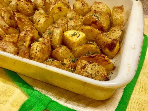 Crunchy Roasted Parmesan Potatoes: This is the right way to do it