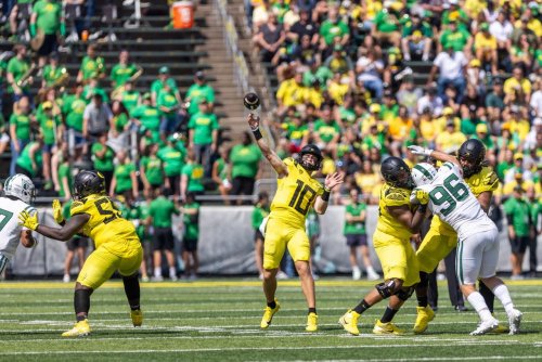 No. 10 Oregon football working on timing of vertical passing game ahead of matchup with Colorado