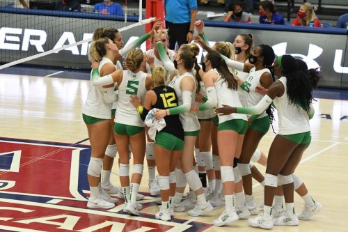 Oregon volleyball rallies past Nebraska to advance to Elite Eight matchup with Louisville