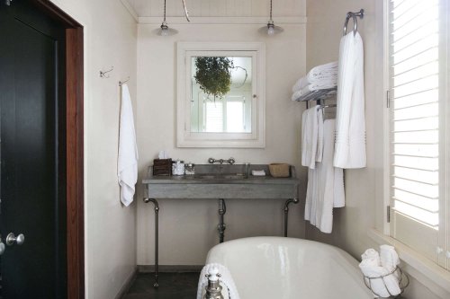 10 Things Nobody Tells You About Bathroom Storage