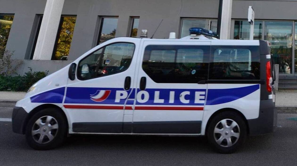 Hauts-de-Seine. Une femme retrouvée grièvement blessée, son conjoint essaie de sauter par la fenêtre