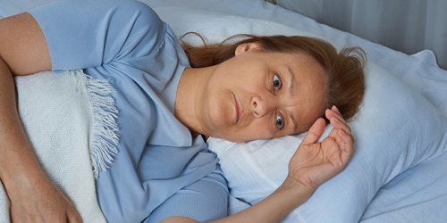 La paralysie du sommeil : causes, symptômes, traitements