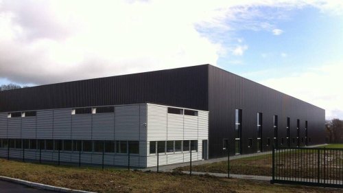 Extension de Schneider à Chartres-de-Bretagne : « Un enjeu de compétences et d’emploi »