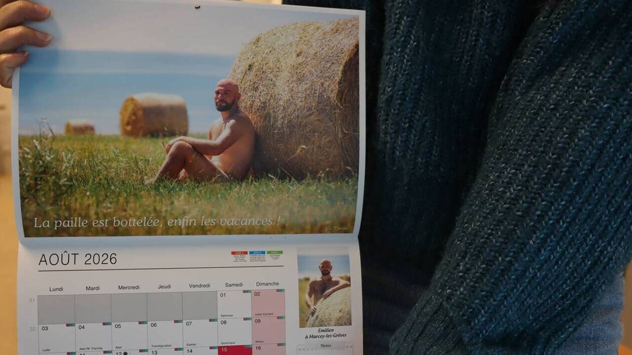 Plus de 111 000 € récoltés en douze éditions : les Jeunes agriculteurs de la Manche se mettent à nu au profit