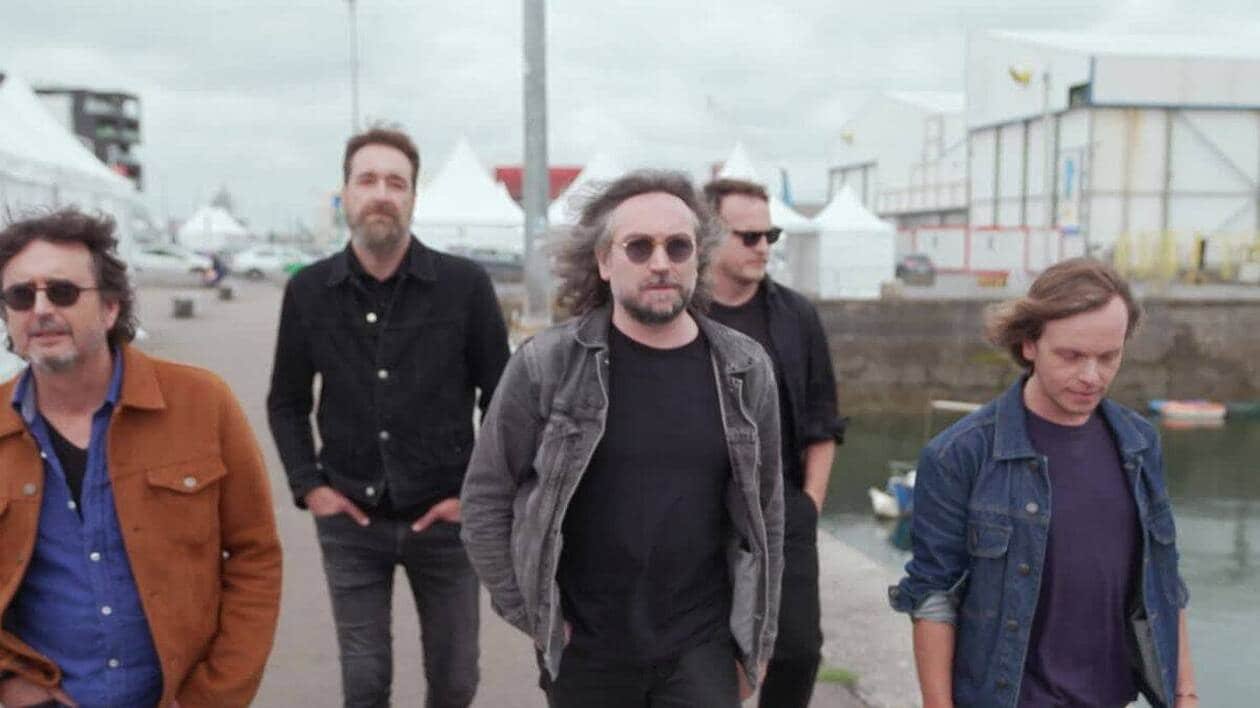 Dans un épisode inédit du Grand BaZH.art, le groupe Matmatah nous fait découvrir son Brest intime