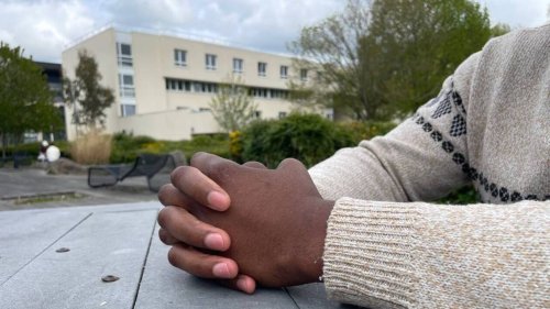 « Je suis dans le flou total » : du jour au lendemain, cet étudiant de Caen se retrouve sans-papiers