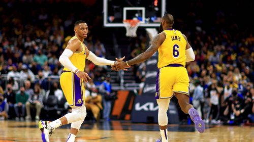 NBA. Curry libère les Warriors au buzzer, les Lakers respirent… Le résumé de la nuit