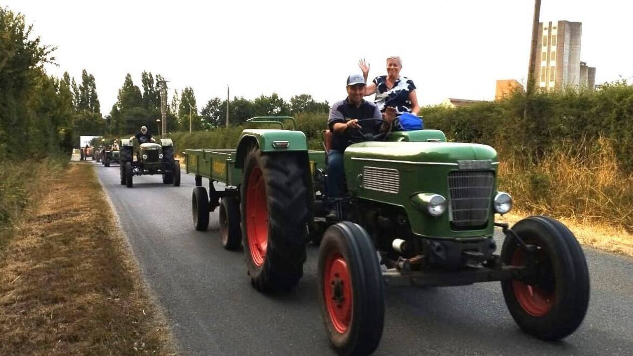 « Il m’en manque une cinquantaine » : il détient une collection de tracteurs unique au monde