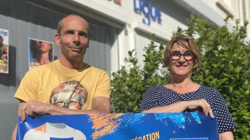 À Lorient, Mouillons le maillot donne sa chemise pour soutenir les aidants