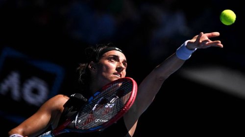 WTA – Lyon. Caroline Garcia s’en sort en trois sets et rallie les quarts de finale