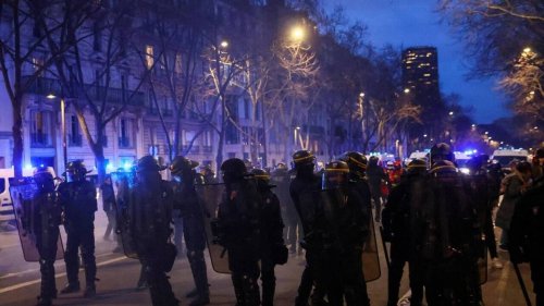 Manifestations sauvages à Paris : le préfet de police défend sa stratégie de maintien de l’ordre