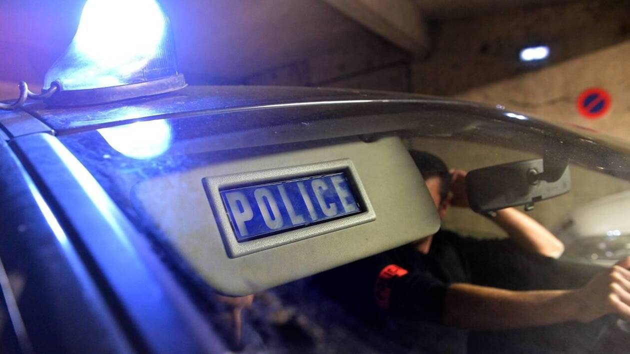 Drôme : un homme tué à l’arme blanche, l’auteur présumé des faits s’est présenté armé au commissariat