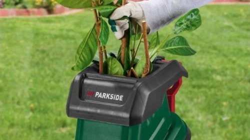 Changez vos branches mortes en compost avec ce broyeur de végétaux électrique à prix cassé chez Lidl