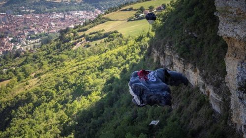 Un Britannique de 58 ans se tue dans un accident de base-jump en Italie