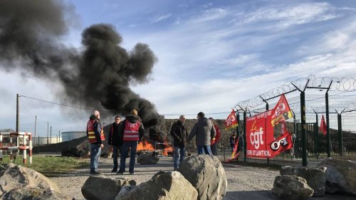 Retraites : face aux raffineries bloquées, le gouvernement « ne souhaite pas » réquisitionner