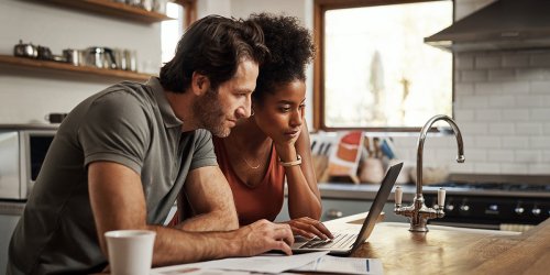 Concubins ou union libre : quel impact sur les impôts ? Que veut dire concubinage notoire ?