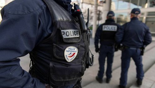 Seine-Saint-Denis : un jeune homme frappé au sol par un policier lors d’une intervention