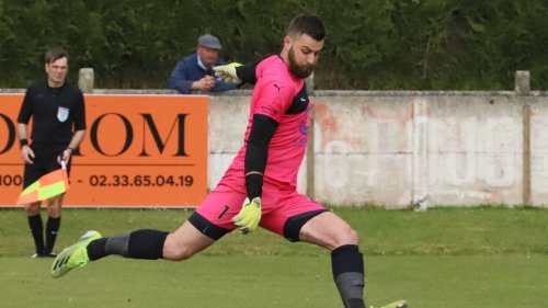 Football. R1. Le gardiendela Ferté/Bagnoles raconte son incroyable but de plus de soixante mètres