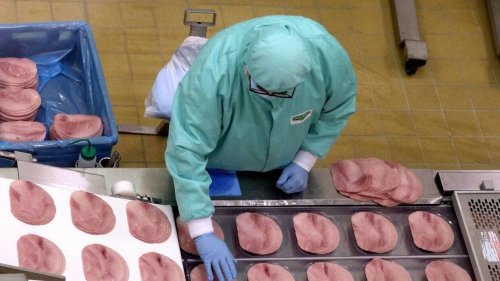 Moins de nitrites dans la charcuterie : les industriels « s’engagent », les ONG enragent