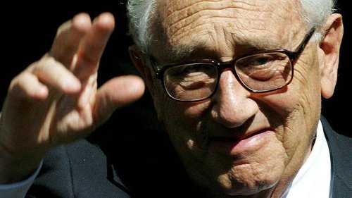 Henry Kissinger, ancien prix Nobel de la Paix et sulfureux secrétaire d’État américain, est décédé