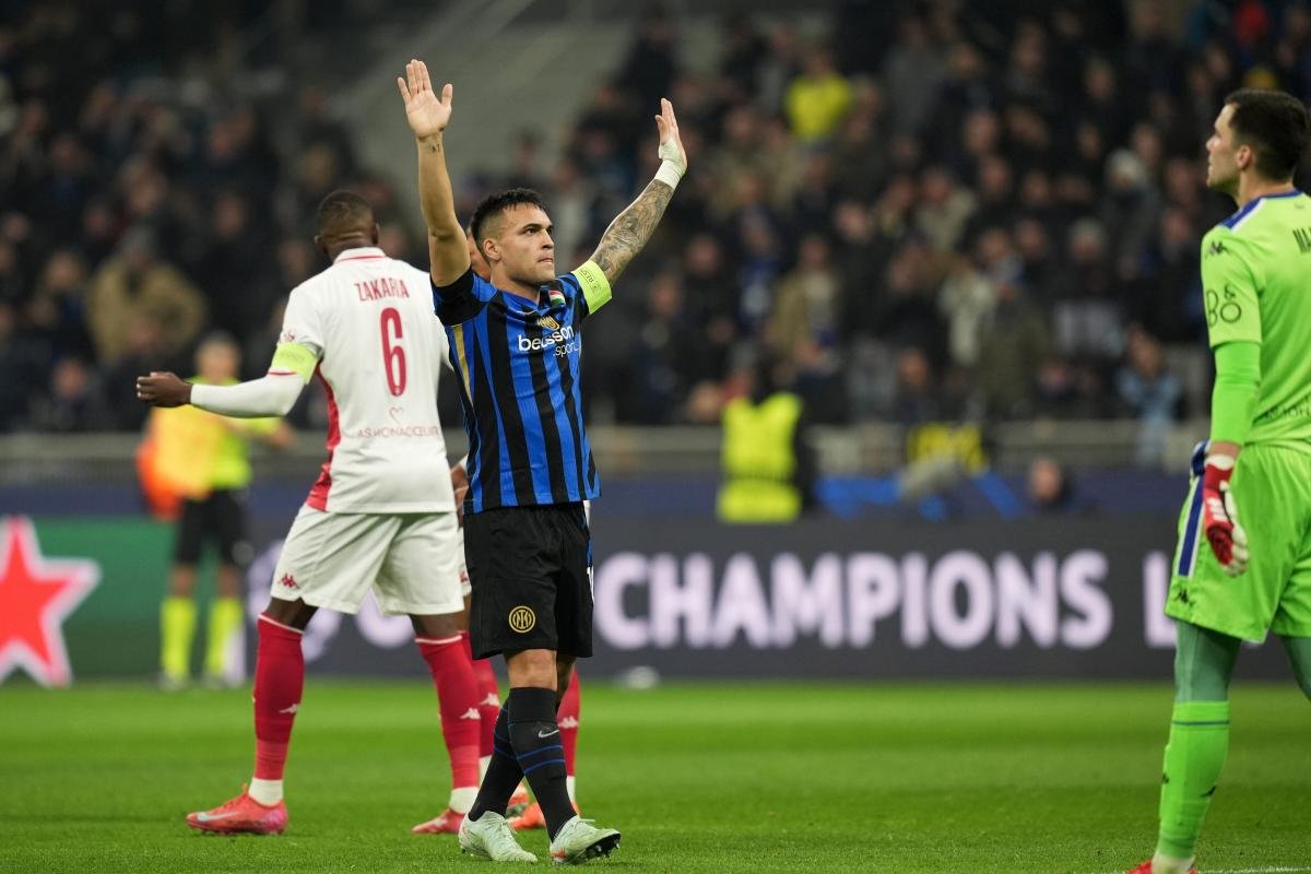 Inter - FC Barcelone : Lautaro Martinez fait chavirer San Siro ! (vidéo)