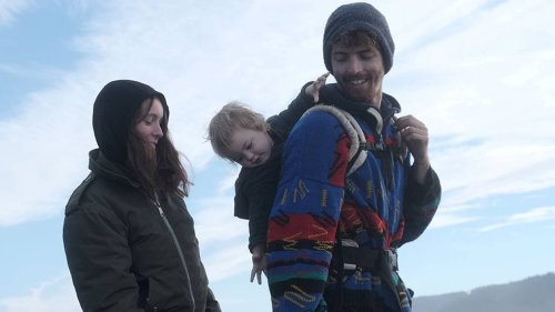 Planter une forêt comestible dans l’Aveyron, le défi décalé d’une famille