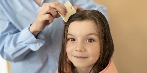 6 astuces de grand-mère pour se débarrasser des poux naturellement et en moins d'une journée !
