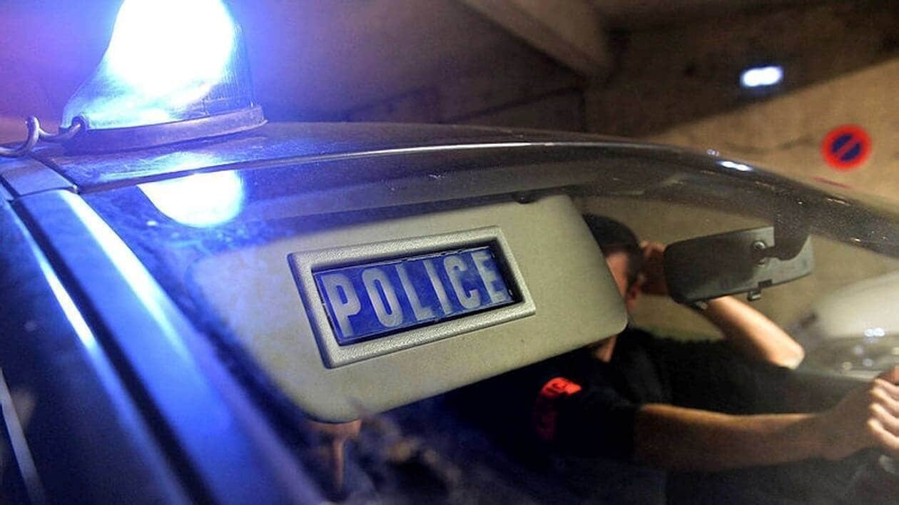 Deux collégiennes de 14 ans agressées par une dizaine de jeunes cagoulés et armés en Gironde