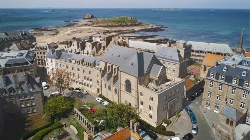 EN IMAGES. De 7 000 à 9 500€ le m², les douze appartements de l’ancien tribunal livrés début 2026