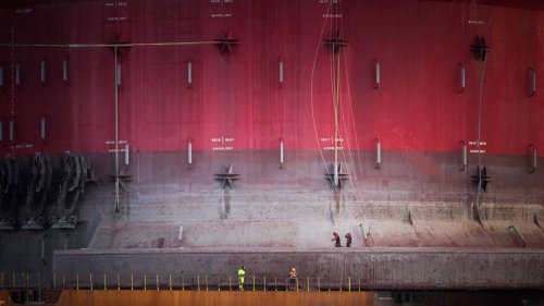 « Arrêtez de forer » : des militants de Greenpeace montent à bord d’un navire de Shell en pleine mer