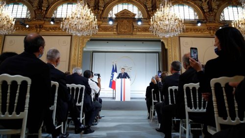 Harkis : en quoi consistera la commission de réparation annoncée par Emmanuel Macron
