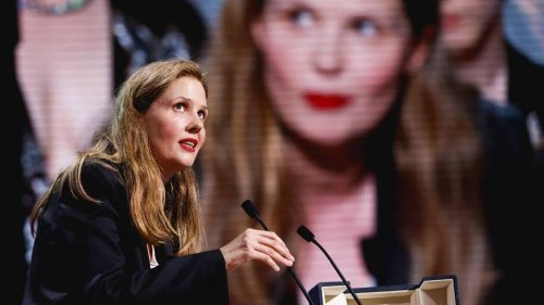Cannes : la Palme d’or Justine Triet charge le gouvernement, la ministre de la Culture lui répond