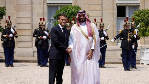 Emmanuel Macron se dit prêt à travailler avec l’Arabie saoudite pour la paix au Proche-Orient