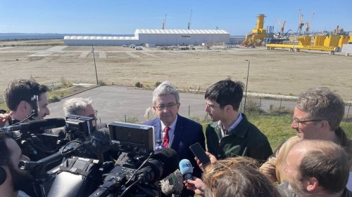 Ifremer, port de commerce, Damen… Deux jours de visite à Brest pour Jean-Luc Mélenchon