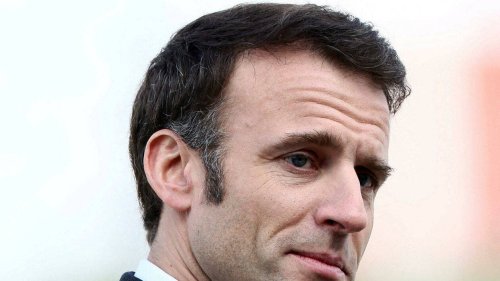 « Pyromane », « insulte », « mépris »... L'opposition s'indigne des propos d'Emmanuel Macron