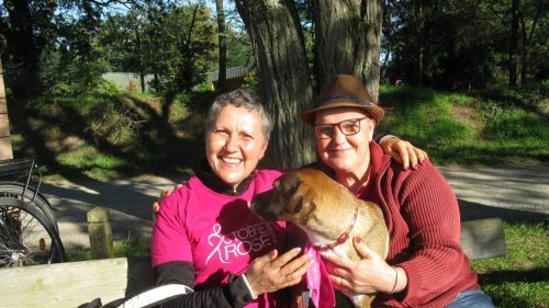 Au Mans, deux sœurs cheminent ensemble contre le cancer, pour Octobre rose