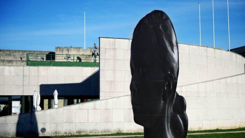 Caen. Le créateur de la statue de Lou remporte un prix pour l’ensemble de son œuvre