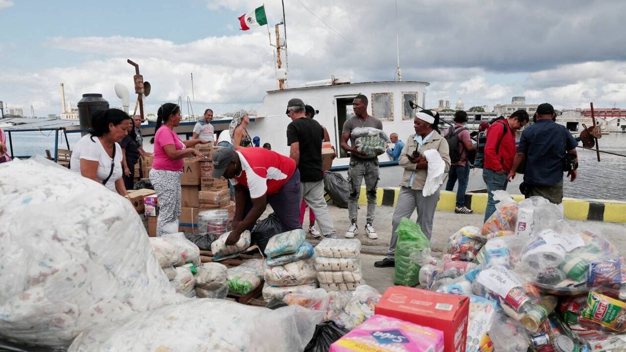 Une flottille d’aide humanitaire arrive à Cuba, plongée dans la crise