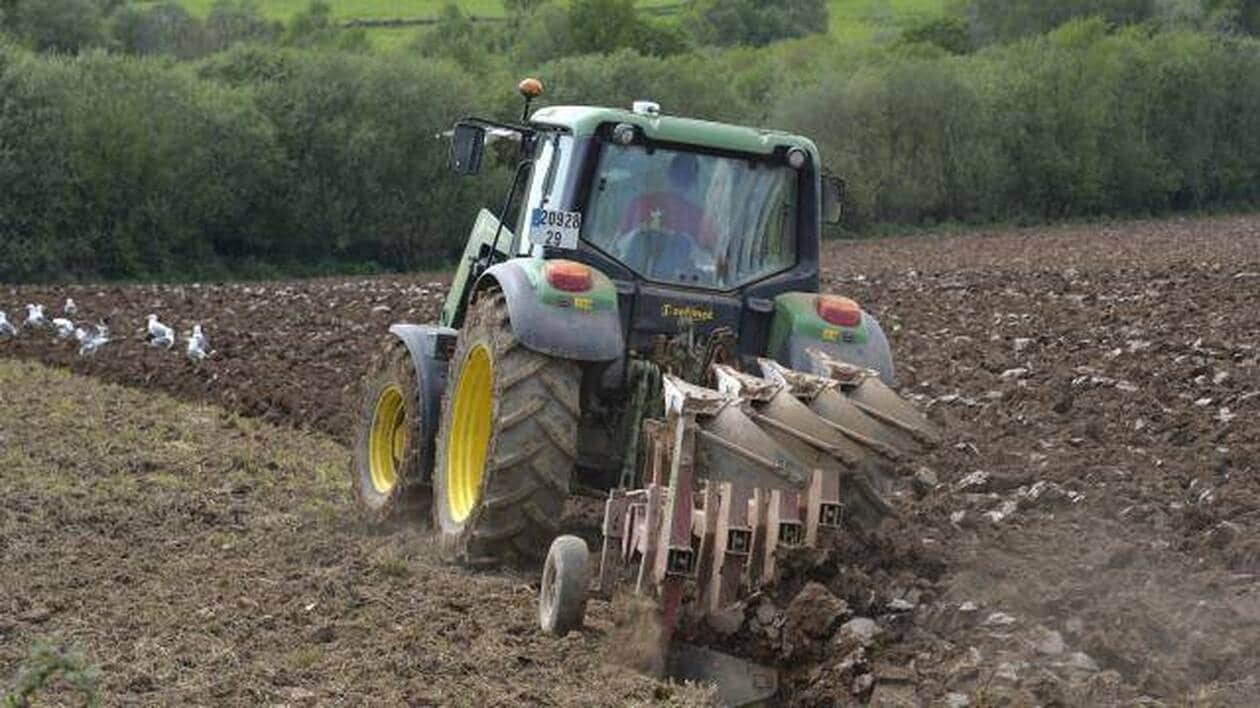 Une manifestation d’agriculteurs s’est tenue à Bordeaux, un mois après le suicide d’un viticulteur