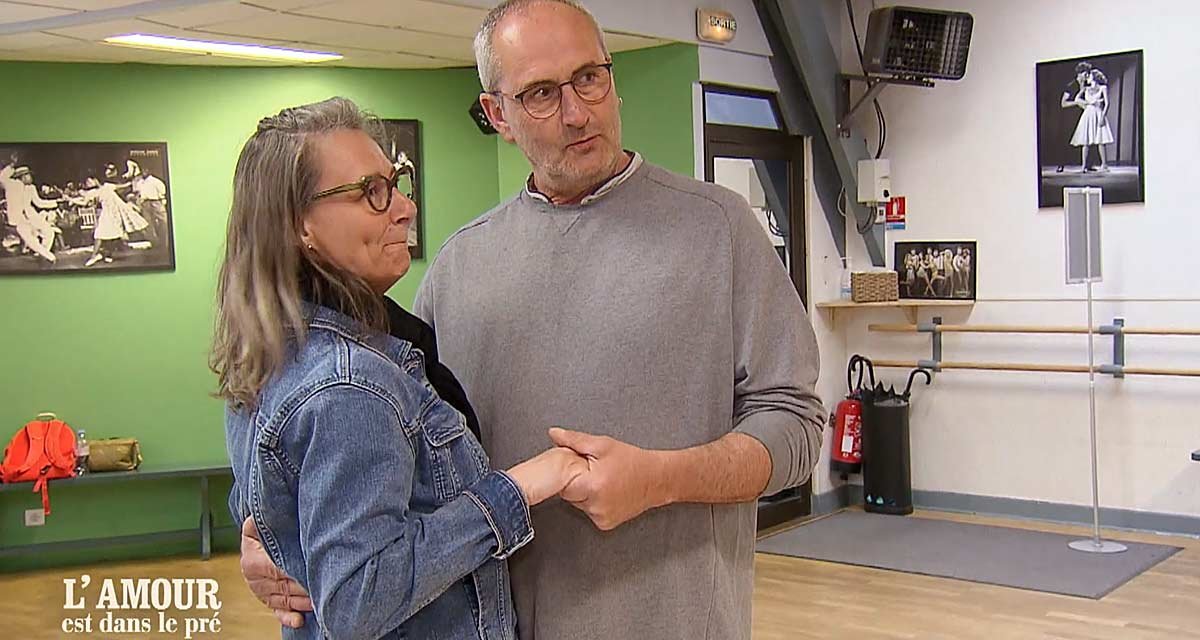 L’amour est dans le pré : Gilles excité avec Isabelle « C’est moi qui est un peu raide maintenant »