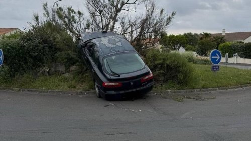 Accident sur un rond-point en Vendée : il prend la fuite et laisse un passager blessé à bord