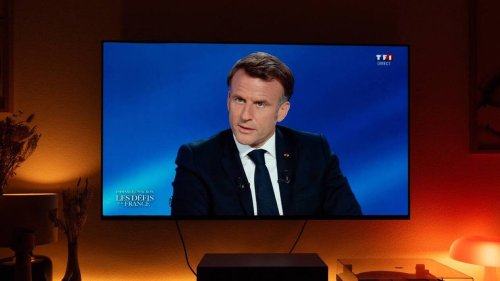 Emmanuel Macron veut l’examen d’une proposition de loi contre le mariage d’étrangers irréguliers