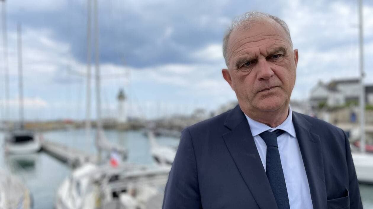 Colère des agriculteurs : un rassemblement devant la permanence du député du Morbihan Jimmy Pahun