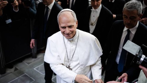 Messe inaugurale à Rome : Léon XIV débute son pontificat en critiquant les excès du capitalisme