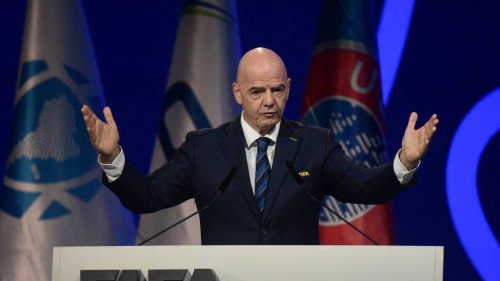 L’UEFA recadre Gianni Infantino pour son retard au congrès de la FIFA, causé par Donald Trump