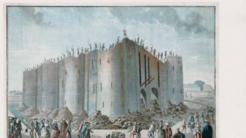 Où peut-on trouver les dernières traces de la Bastille, la plus célèbre prison parisienne ?