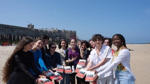 À Saint-Malo, l’écrivaine Marie Charrel remporte le prix Ouest-France Étonnants voyageurs