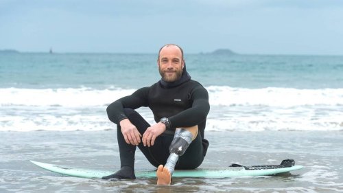 PORTRAIT. Du Mexique à la Bretagne, les multiples vies de Mathieu Goujon, surfeur amputé