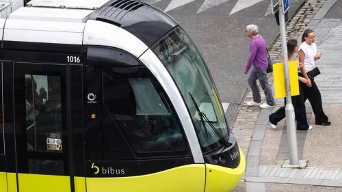 Trois blessés lors d’un accident entre un tram et un véhicule rue Jean-Jaurès à Brest