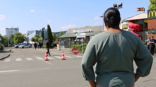 « On a vite compris qu’on ne pourrait pas voir Élisabeth Borne » racontent des habitants de Laval